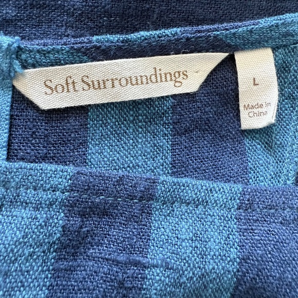 Details: BUY 2 ITEMS & GET 1 FREE: Soft Surroundings Cold Shoulder Top Sz L - Picture 5 of 6